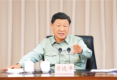 習近平在視察南部戰(zhàn)區(qū)海軍時強調深化練兵備戰(zhàn) 加快轉型建設 全面提高部隊現代化水平
